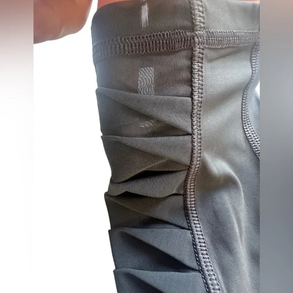 Victoria Sport Total Knockout Tight Leggings - Picture 6 of 7